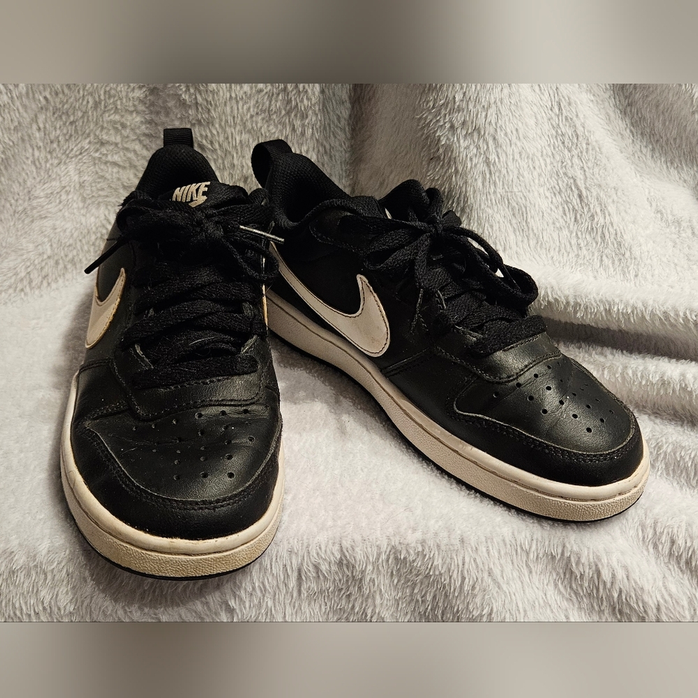 Nike Children's Black and White Athletic Sneakers